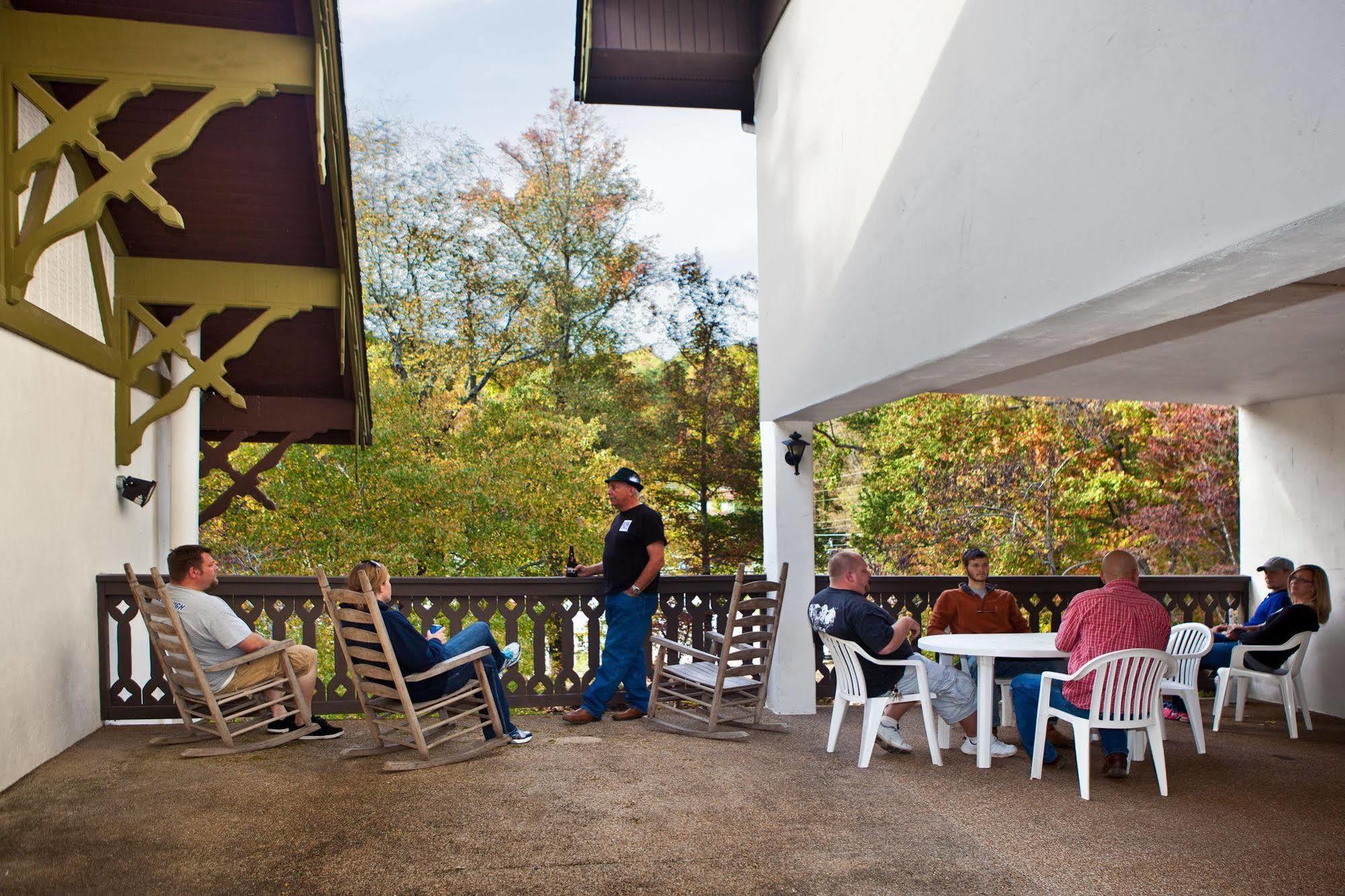 Helendorf River Inn, Suites & Conference Center Exterior foto